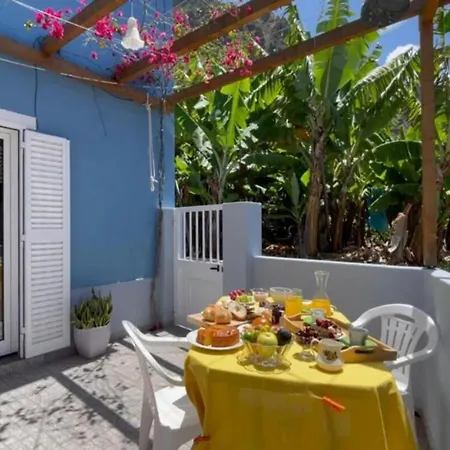 Blue By The Sea House Holiday home Paul do Mar (Madeira)